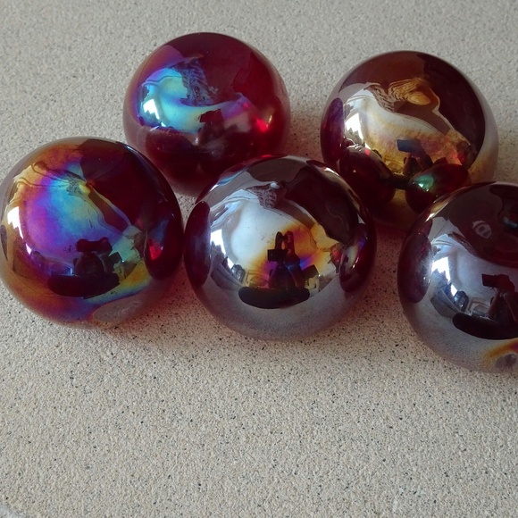 Red Iridescent Oil Spill Handblown Glass Christmas Balls Table Candy Decor - Picture 7 of 9